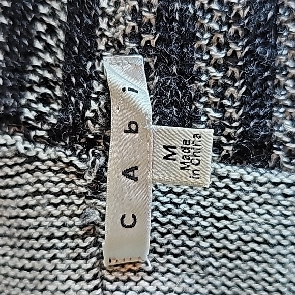 CABI Sweater - Picture 5 of 7